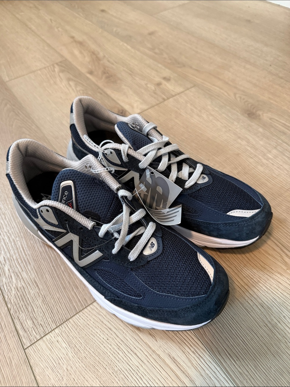 Women's New Balance 990V6 Running Shoes